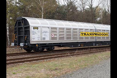 Savvy, ScandFibre Logistics and Transwaggon have announced plans to equip a further 6 000 wagons with Savvy's CargoTrac data transmission tags.